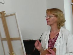sena močiutė paintress gauna pakliuvom pateikė savo jaunų pavyzdį