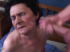 amateur močiutė mėgsta jaunas cum skonio